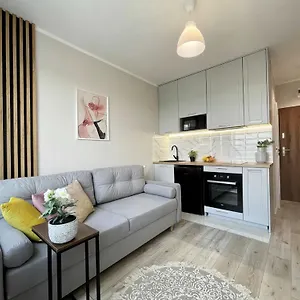 Lym - Wiktoryn 6a Apart Warszawa